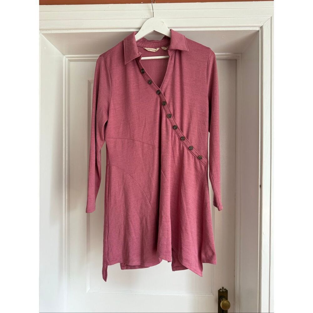 Soft Surroundings Dark Rose Cross Button Mixed Hem Tunic sz M EUC